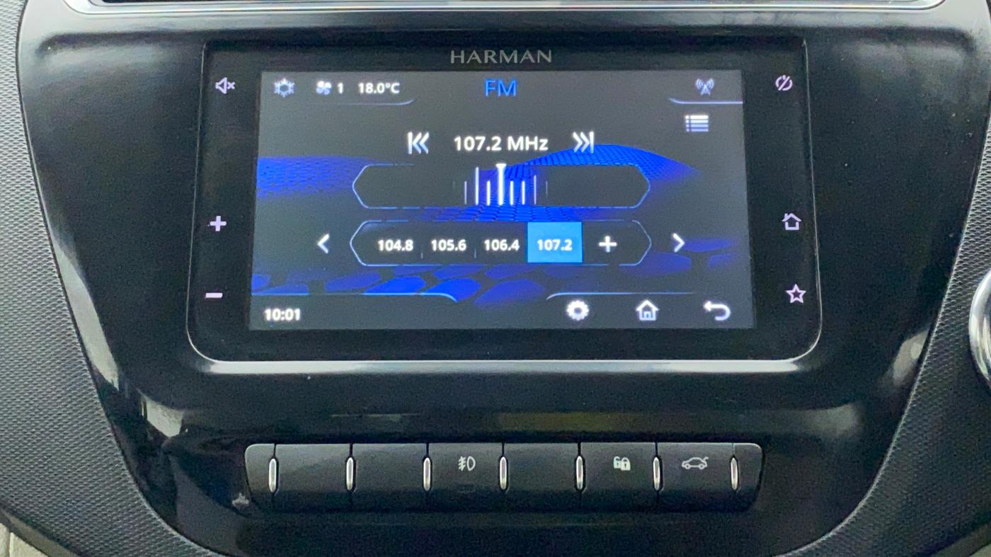 2022 Tata TIGOR XZ PLUS PETROL, Petrol, Manual, 10,860 km, Infotainment System