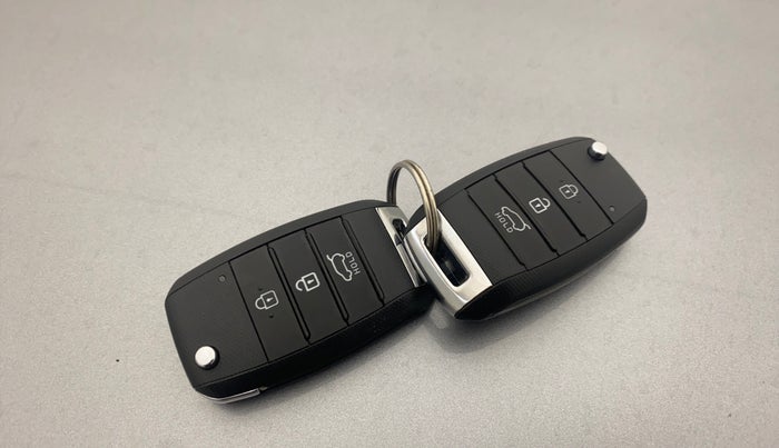 2022 KIA SONET HTK PLUS 1.2, Petrol, Manual, 23,658 km, Key Close Up