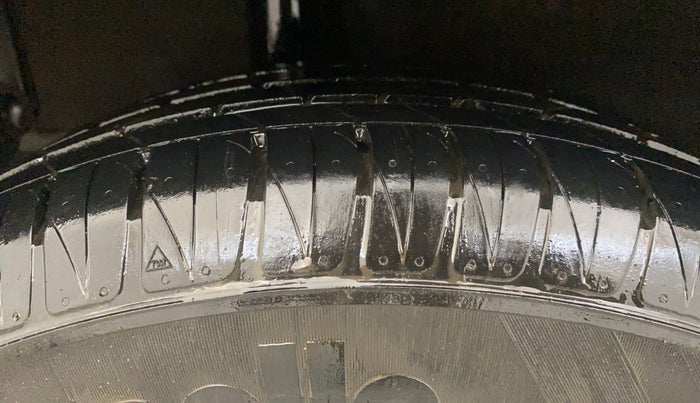 2022 KIA SONET HTK PLUS 1.2, Petrol, Manual, 23,658 km, Right Rear Tyre Tread