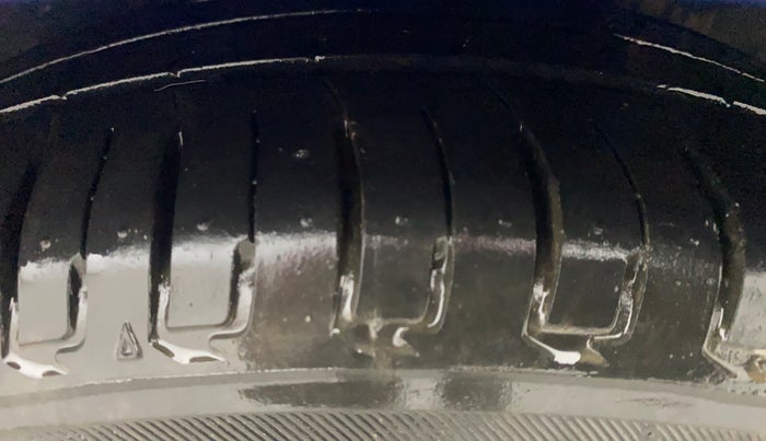 2014 Hyundai Xcent SX 1.2 (O), Petrol, Manual, 73,349 km, Left Rear Tyre Tread