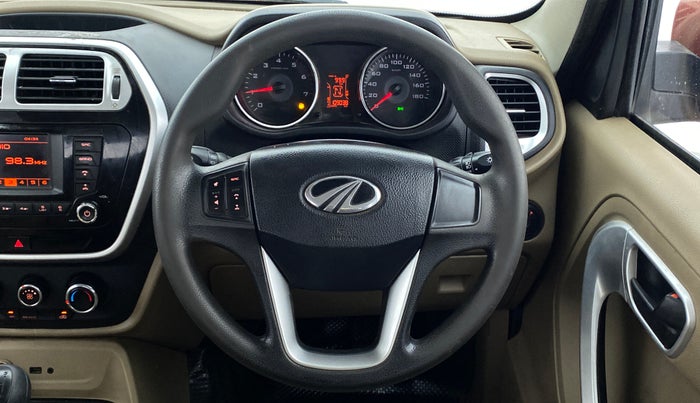 2016 Mahindra TUV300 T8, Diesel, Manual, 1,09,251 km, Steering Wheel Close Up
