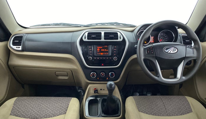2016 Mahindra TUV300 T8, Diesel, Manual, 1,09,251 km, Dashboard