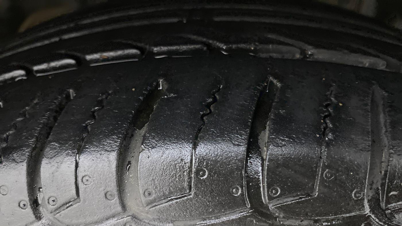 2014 Ford Ecosport 1.5TITANIUM TDCI, Diesel, Manual, 87,416 km, Right Front Tyre Tread