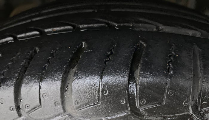 2014 Ford Ecosport 1.5TITANIUM TDCI, Diesel, Manual, 87,416 km, Right Front Tyre Tread