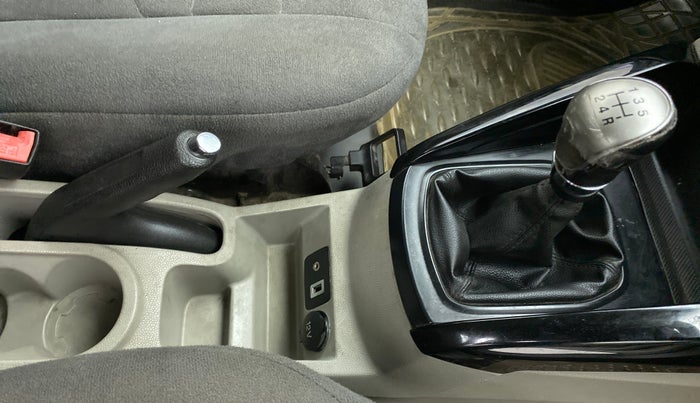 2014 Ford Ecosport 1.5TITANIUM TDCI, Diesel, Manual, 87,416 km, Gear Lever