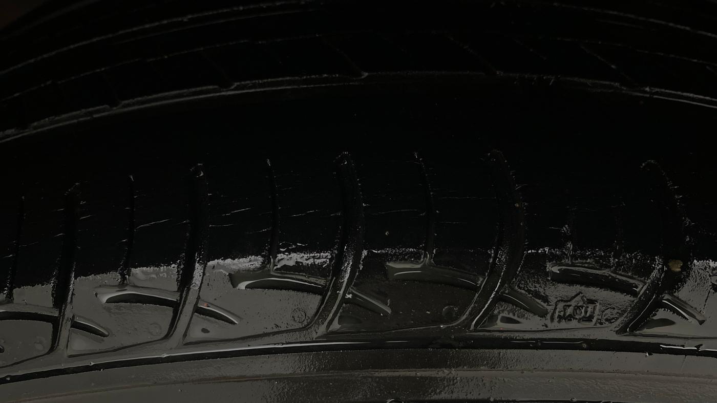 2018 Maruti Baleno DELTA PETROL 1.2, Petrol, Manual, 53,301 km, Left Rear Tyre Tread