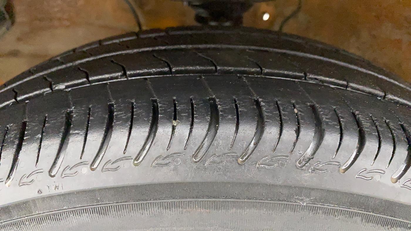 2019 Maruti S PRESSO VXI PLUS, Petrol, Manual, 35,467 km, Left Front Tyre Tread