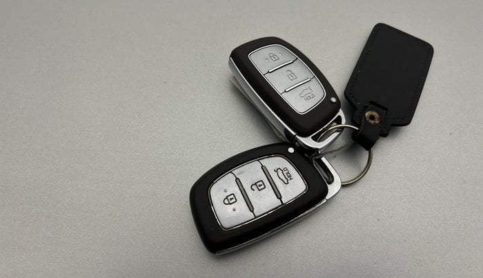 2014 Hyundai Xcent SX 1.2 (O), Petrol, Manual, 48,801 km, Key Close Up