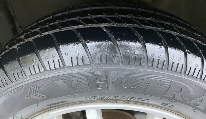 2015 Maruti Celerio VXI d, Petrol, Manual, 19,970 km, Left Front Tyre Tread