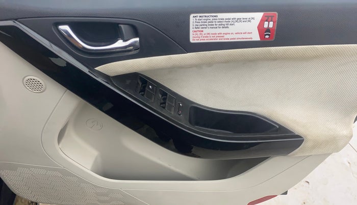 2020 Tata NEXON XZA PLUS PETROL, Petrol, Automatic, 49,852 km, Driver Side Door Panels Control