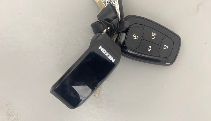 2020 Tata NEXON XZA PLUS PETROL, Petrol, Automatic, 49,852 km, Key Close Up