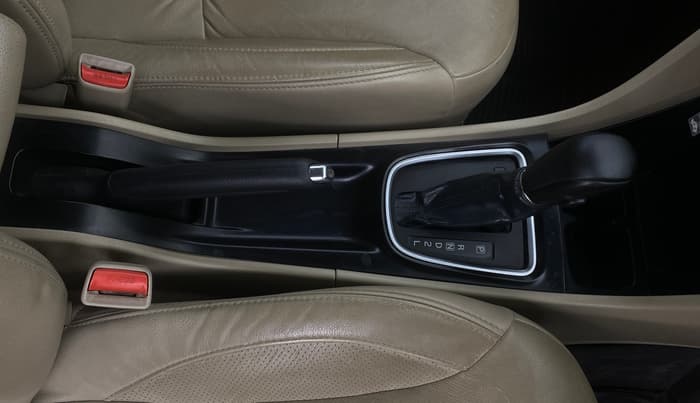 2018 Maruti Ciaz ALPHA  AT 1.5 SHVS PETROL, Petrol, Automatic, 35,118 km, Gear Lever