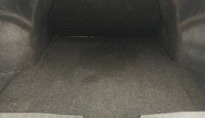 2018 Maruti Ciaz ALPHA  AT 1.5 SHVS PETROL, Petrol, Automatic, 35,118 km, Boot Inside