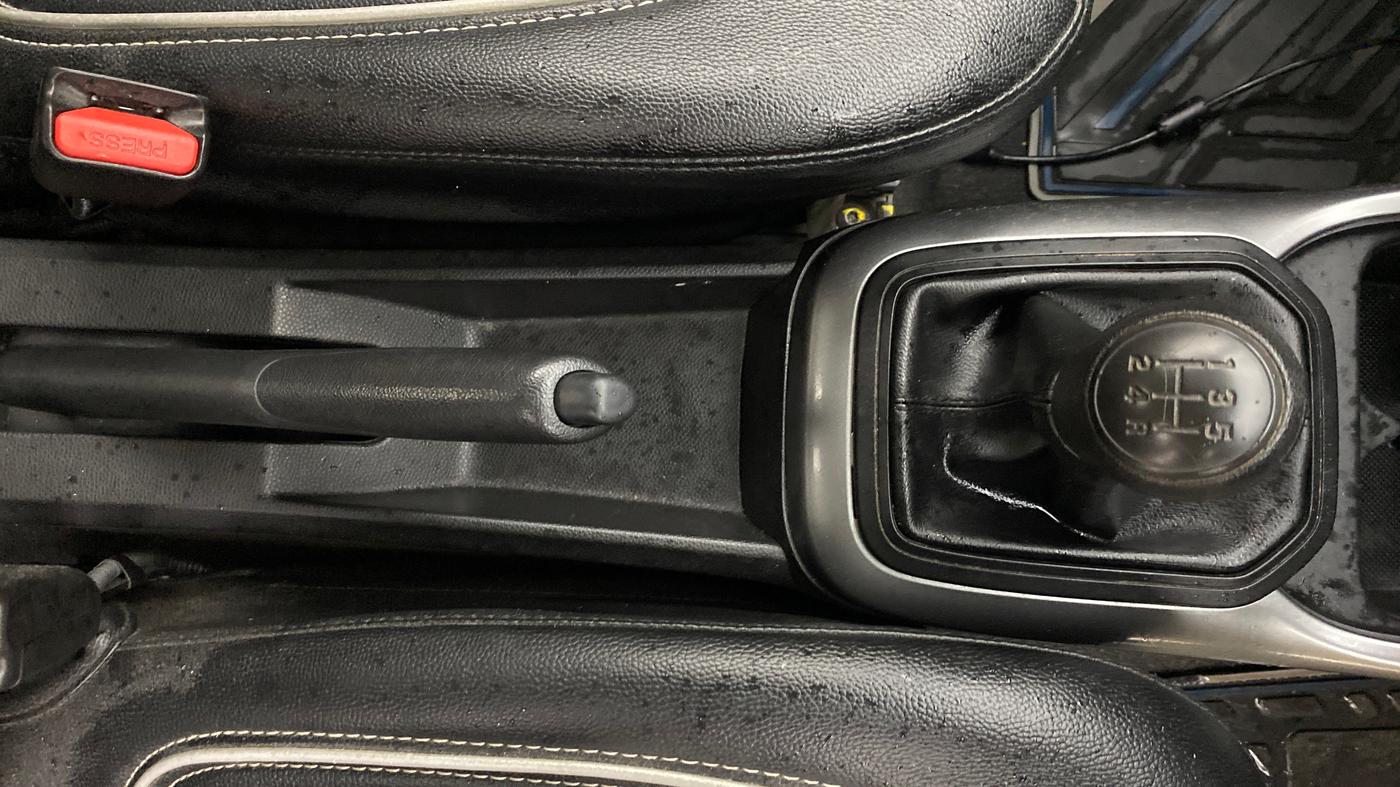 2021 Maruti IGNIS SIGMA 1.2, Petrol, Manual, 45,534 km, Gear Lever