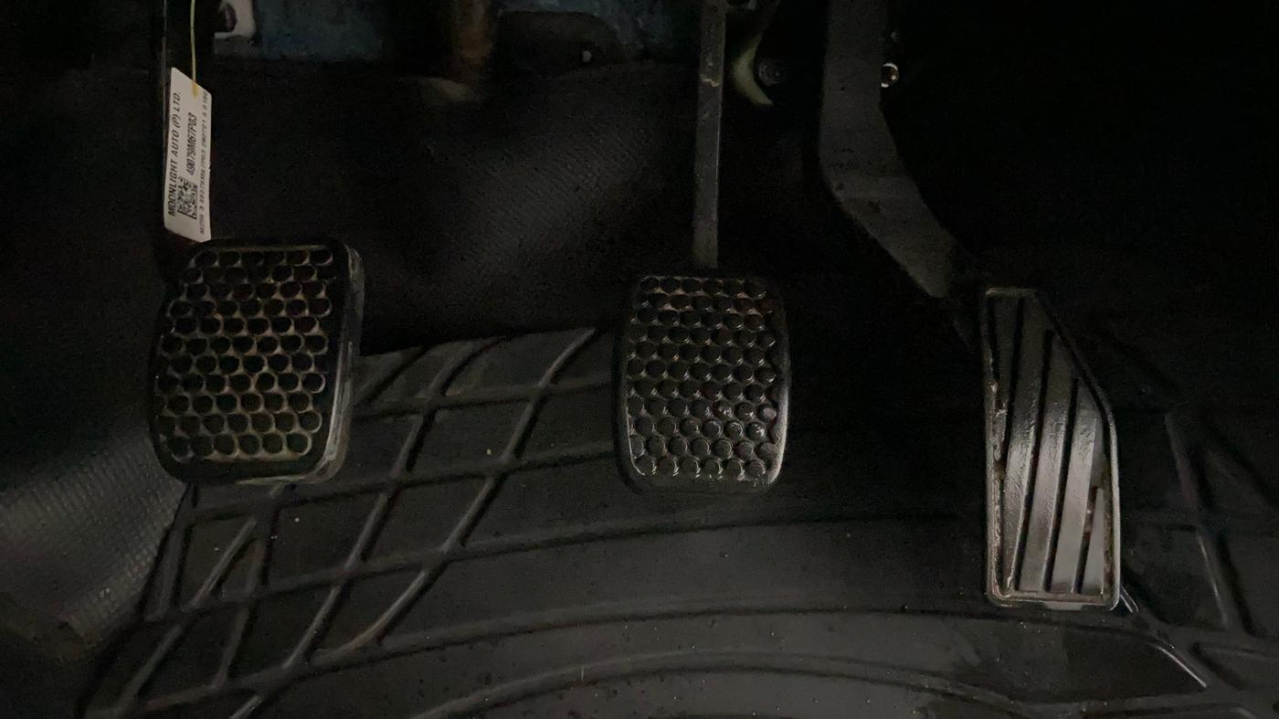 2021 Maruti Alto VXI PLUS, Petrol, Manual, 24,381 km, Pedals