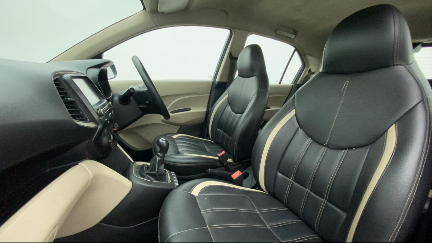 2019 Hyundai NEW SANTRO SPORTZ MT, Petrol, Manual, 64,350 km, Right Side Front Door Cabin
