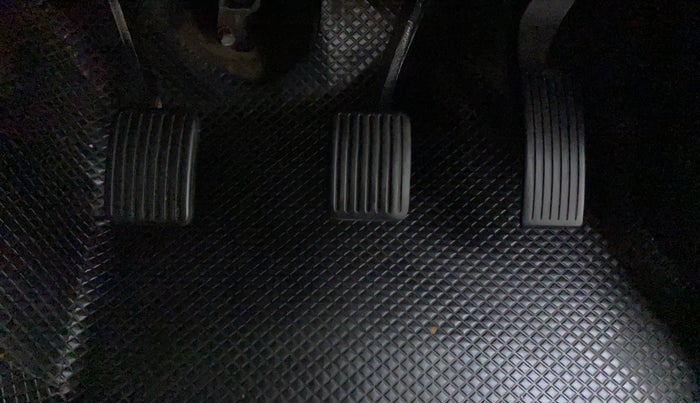 2019 Hyundai NEW SANTRO SPORTZ MT, Petrol, Manual, 64,350 km, Pedals