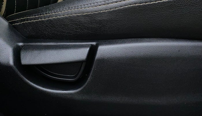 2019 Hyundai NEW SANTRO SPORTZ MT, Petrol, Manual, 64,350 km, Driver Side Adjustment Panel