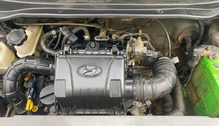 2018 Hyundai Eon MAGNA +, Petrol, Manual, 1,09,456 km, Engine View