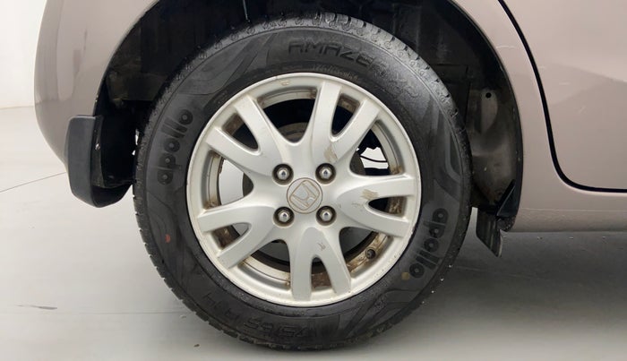 2012 Honda Brio 1.2 V MT I VTEC, Petrol, Manual, 32,061 km, Right Rear Wheel