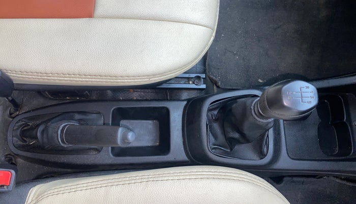 2018 Renault Kwid RXL, Petrol, Manual, 83,810 km, Gear Lever