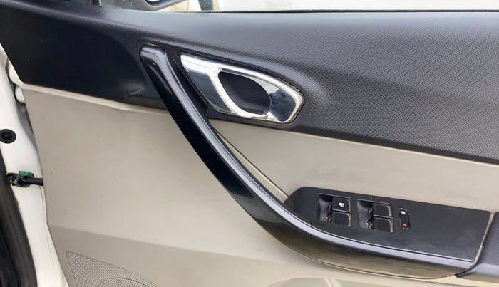 2019 Tata Tiago XZ DIESEL, Diesel, Manual, 61,791 km, Driver Side Door Panels Control