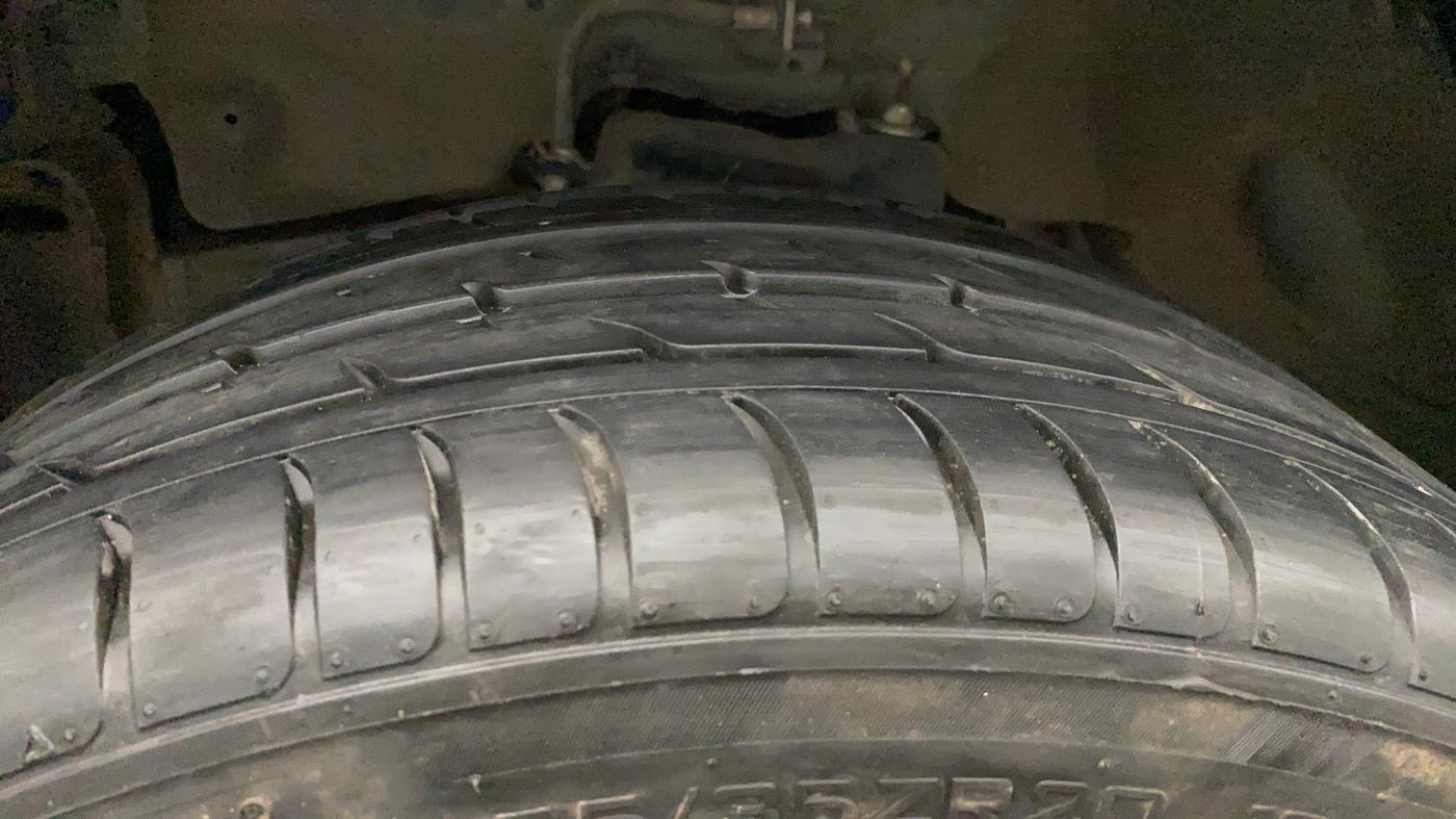 2023 Maruti JIMNY ALPHA ALL GRIP PRO MT, Petrol, Manual, 24,188 km, Left Front Tyre Tread