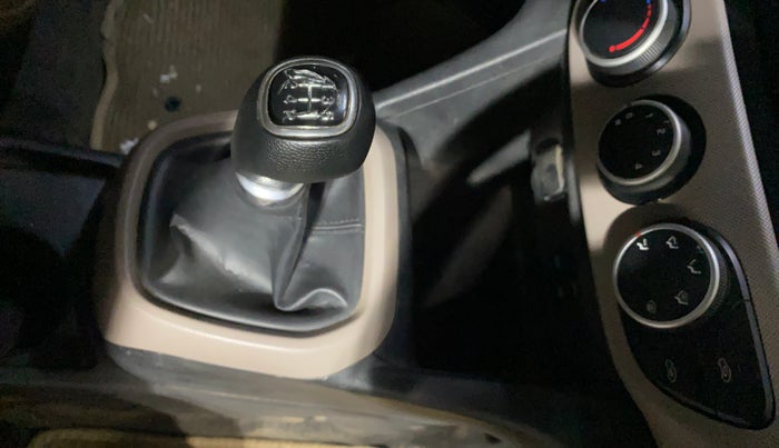 2016 Hyundai Grand i10 ASTA 1.2 KAPPA VTVT, Petrol, Manual, 55,107 km, Gear Lever