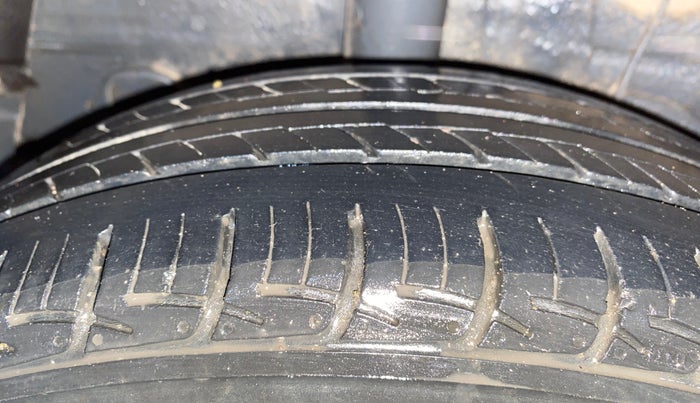 2016 Hyundai Grand i10 ASTA 1.2 KAPPA VTVT, Petrol, Manual, 55,107 km, Right Rear Tyre Tread