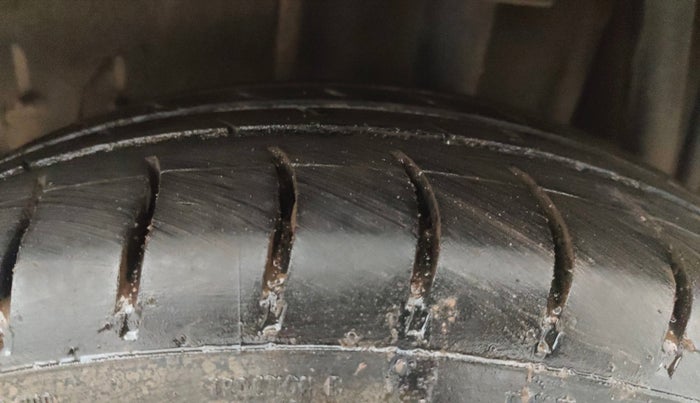 2018 Tata Tiago XT PETROL, Petrol, Manual, 54,381 km, Left Rear Tyre Tread