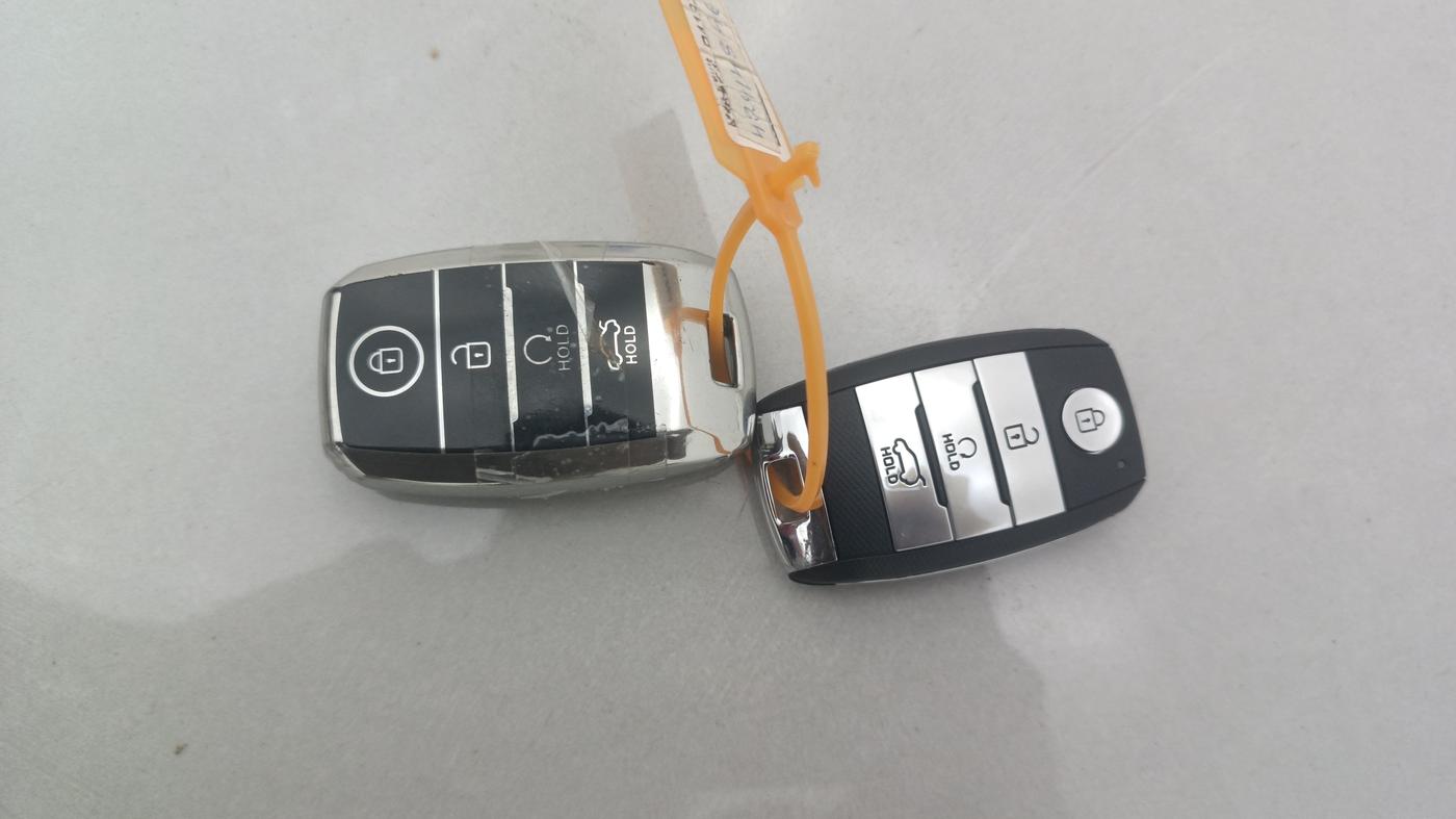 2022 KIA SELTOS HTK PLUS 1.5 IMT, Petrol, Manual, 74,054 km, Key Close Up