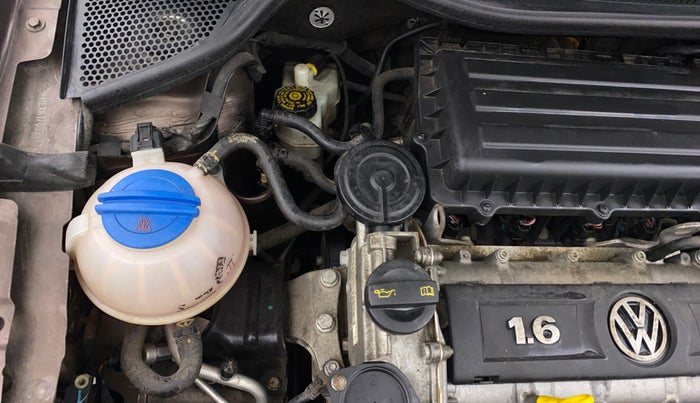 2017 Volkswagen Vento HIGHLINE 1.6 MPI, Petrol, Manual, 17,171 km, Engine View - Right