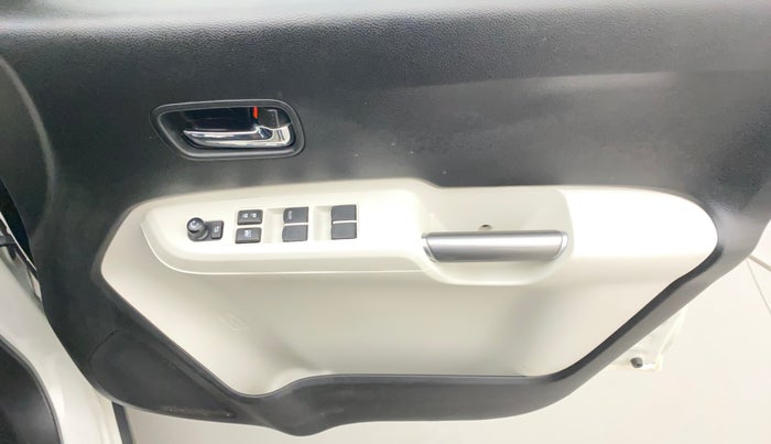 2021 Maruti IGNIS ZETA 1.2 AMT, Petrol, Automatic, 24,666 km, Driver Side Door Panels Control