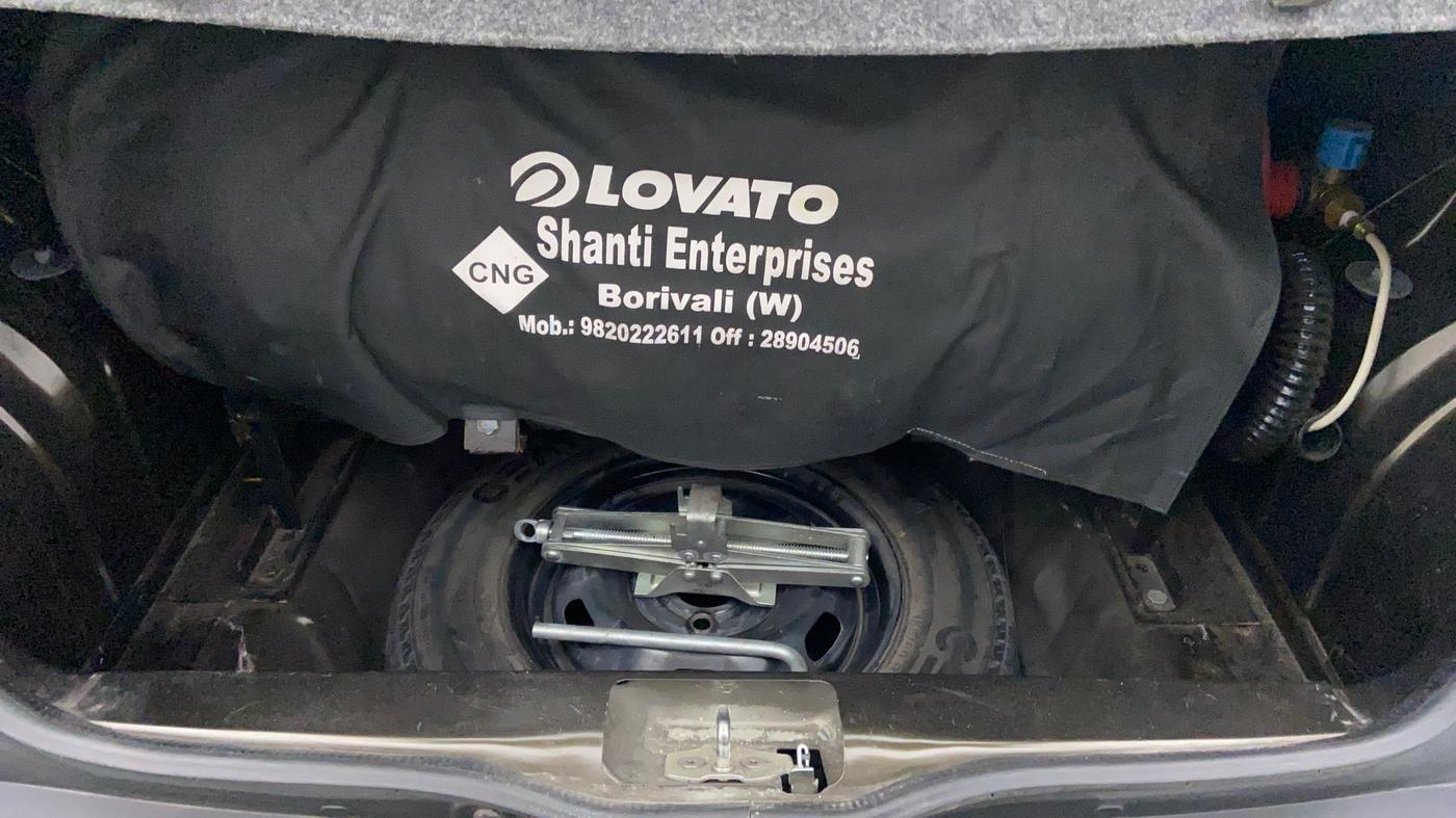 2018 Renault Kwid RXT 1.0 EASY-R AT OPTION, CNG, Automatic, 23,665 km, Boot Inside