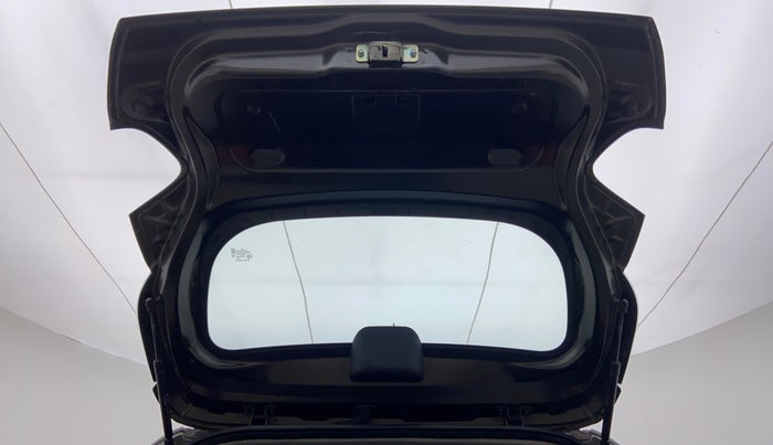 2018 Renault Kwid RXT 1.0 EASY-R AT OPTION, CNG, Automatic, 23,665 km, Boot Door Open