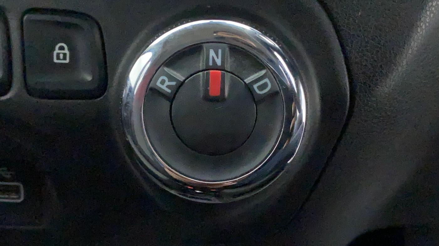 2018 Renault Kwid RXT 1.0 EASY-R AT OPTION, CNG, Automatic, 23,665 km, Gear Lever