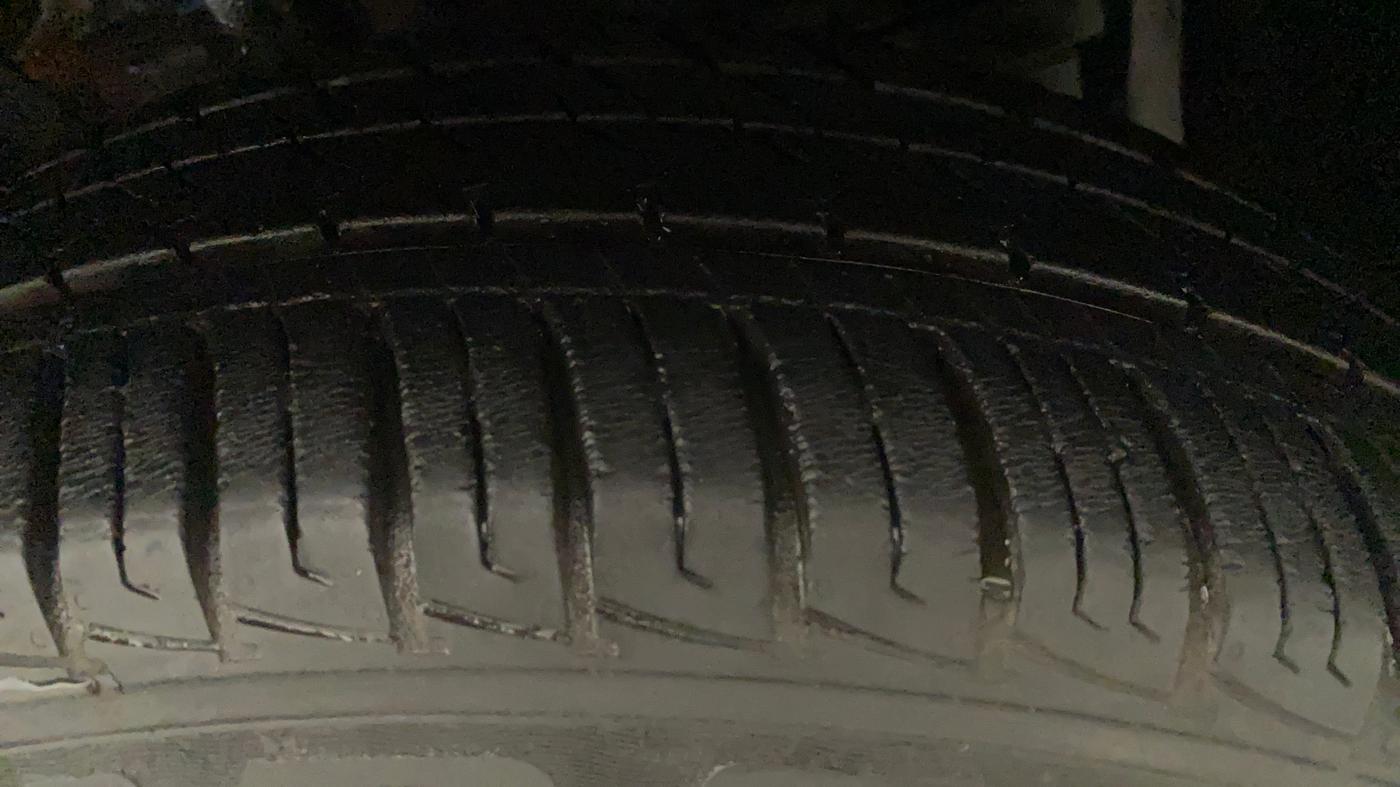 2017 Maruti Vitara Brezza VDI, Diesel, Manual, 53,293 km, Left Front Tyre Tread