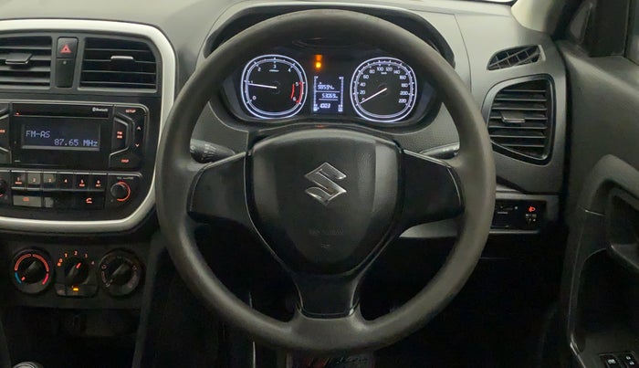2017 Maruti Vitara Brezza VDI, Diesel, Manual, 53,293 km, Steering Wheel Close Up