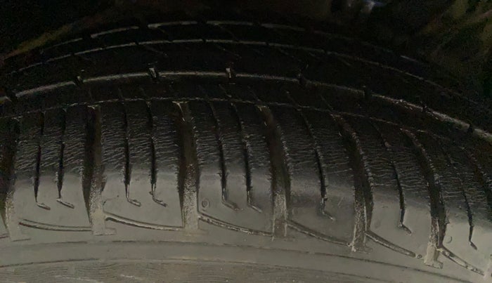 2017 Maruti Vitara Brezza VDI, Diesel, Manual, 53,293 km, Left Rear Tyre Tread