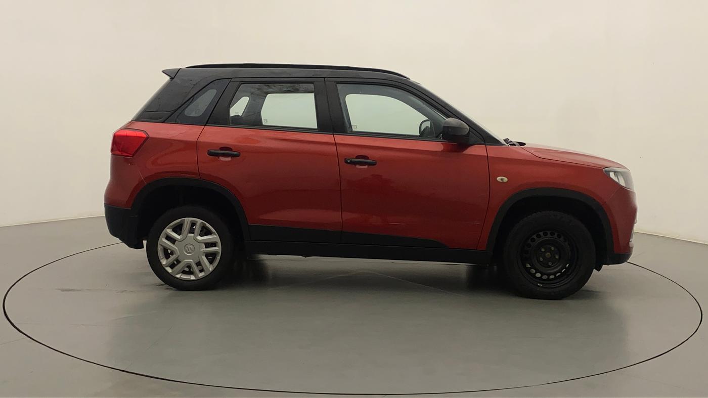 2017 Maruti Vitara Brezza VDI, Diesel, Manual, 53,293 km, Right Side