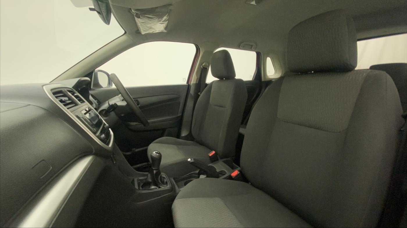 2017 Maruti Vitara Brezza VDI, Diesel, Manual, 53,293 km, Right Side Front Door Cabin