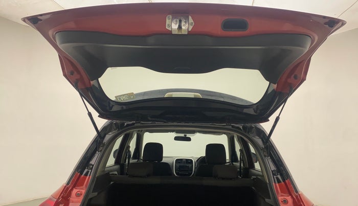 2017 Maruti Vitara Brezza VDI, Diesel, Manual, 53,293 km, Boot Door Open