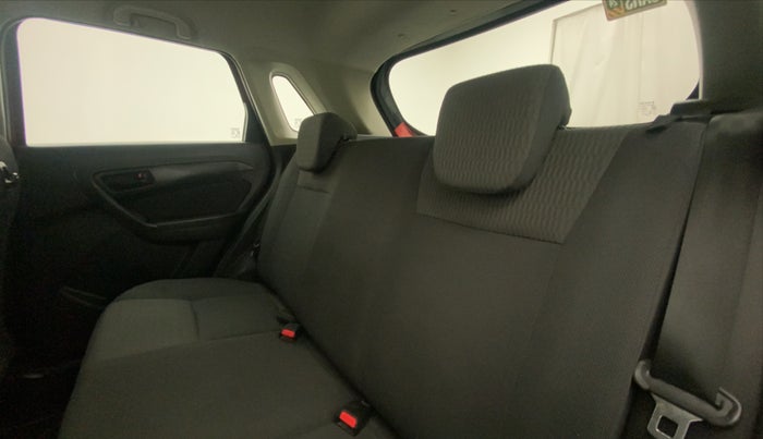 2017 Maruti Vitara Brezza VDI, Diesel, Manual, 53,293 km, Right Side Rear Door Cabin