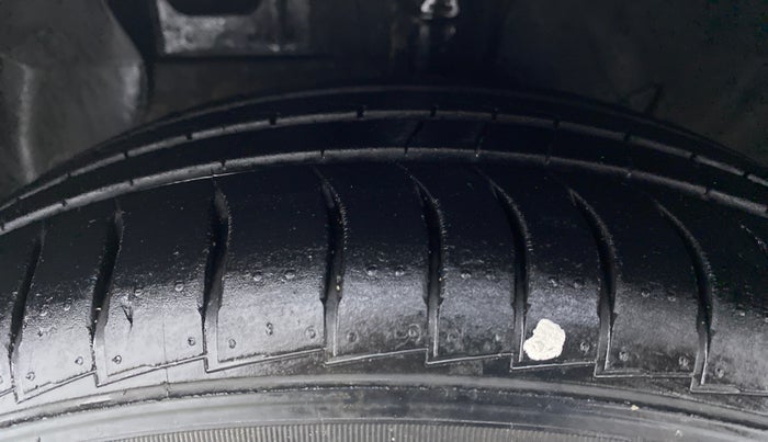 2020 Hyundai GRAND I10 NIOS SPORTZ PETROL, Petrol, Manual, 30,902 km, Left Front Tyre Tread
