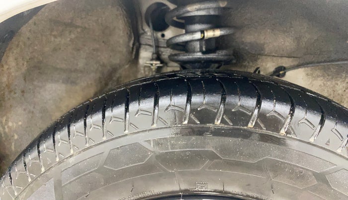 2021 Maruti Alto VXI PLUS, Petrol, Manual, 71,723 km, Right Front Tyre Tread