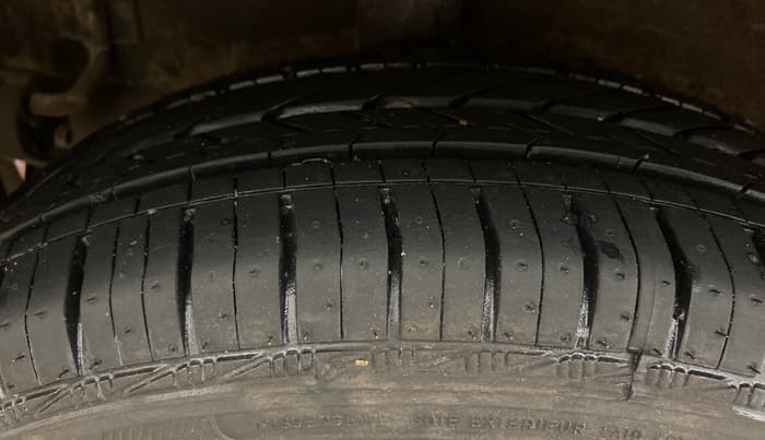 2014 Maruti Celerio VXI AMT, Petrol, Automatic, 49,450 km, Right Rear Tyre Tread