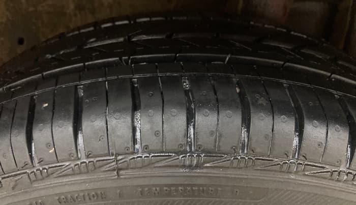 2014 Maruti Celerio VXI AMT, Petrol, Automatic, 49,450 km, Left Rear Tyre Tread