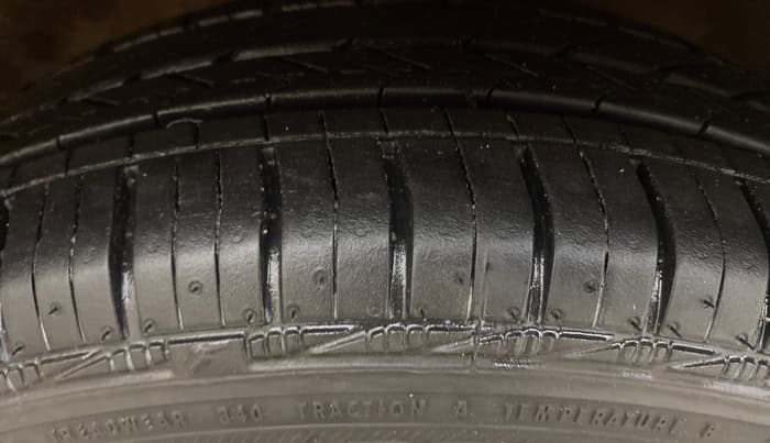 2014 Maruti Celerio VXI AMT, Petrol, Automatic, 49,450 km, Right Front Tyre Tread
