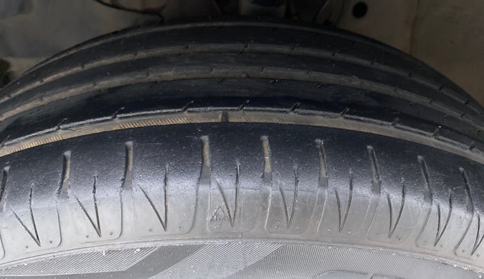 2016 Honda Jazz 1.5 SV I DTEC, Diesel, Manual, 85,072 km, Left Front Tyre Tread