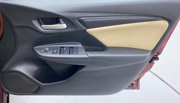 2016 Honda Jazz 1.5 SV I DTEC, Diesel, Manual, 85,072 km, Driver Side Door Panels Control